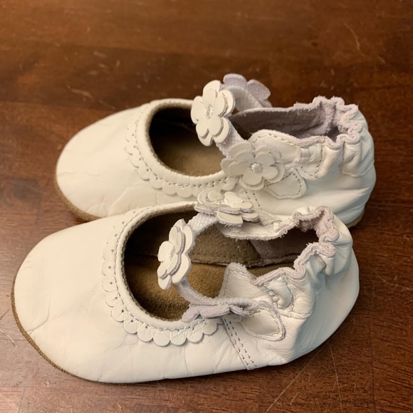 Robeez Other - Baby Girl Robeez 6-12 month